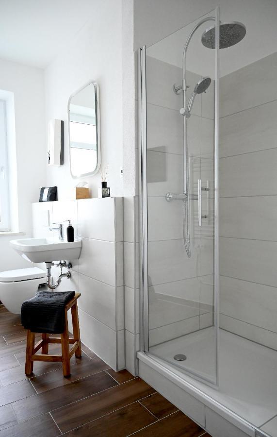 Gemuetliches Appartement Mit Netflix, Nespresso Und Boxspringbett Augsburg Buitenkant foto
